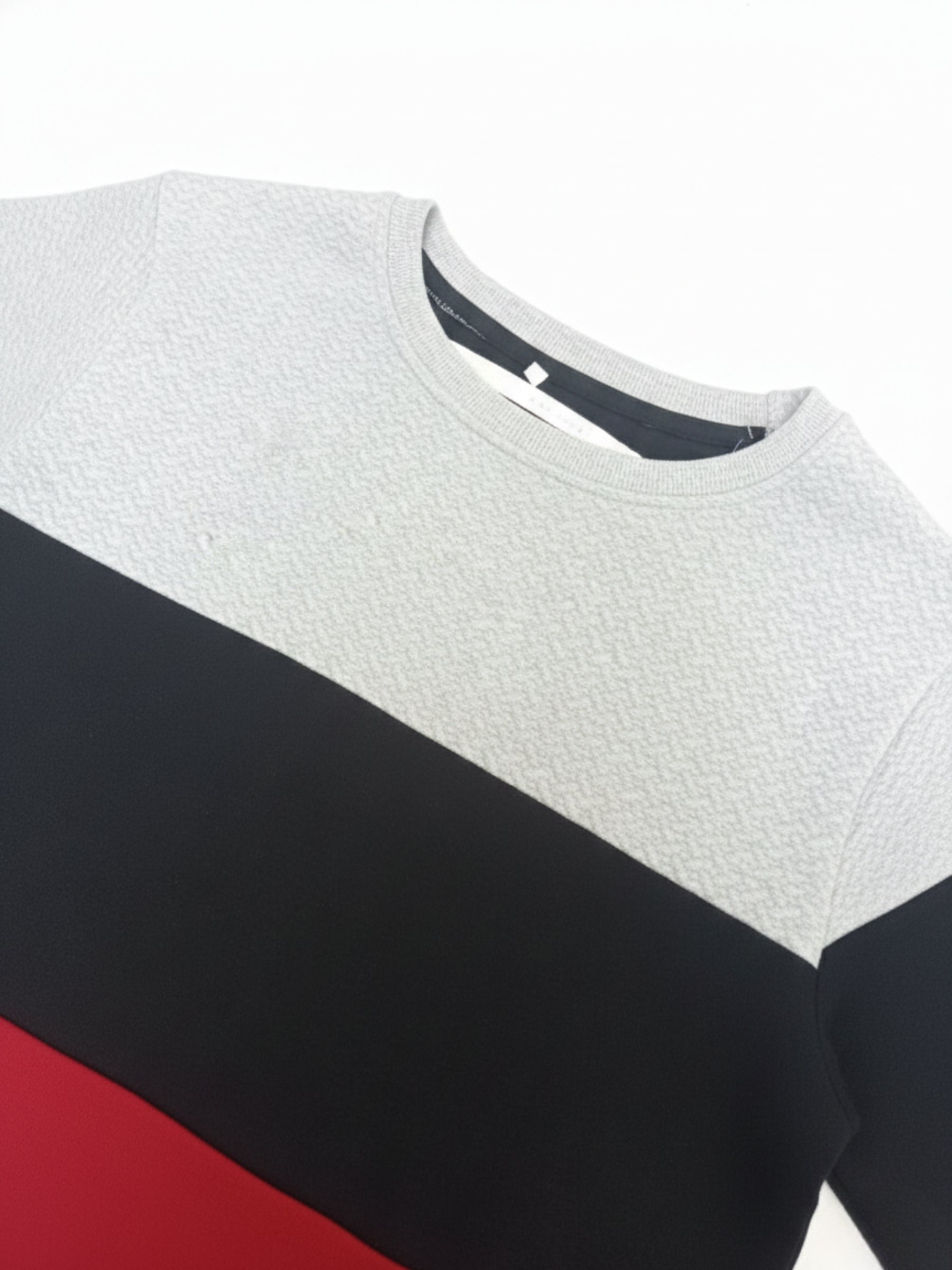 TriAura Sweatshirt – Crimson Dusk | Sweatshirt