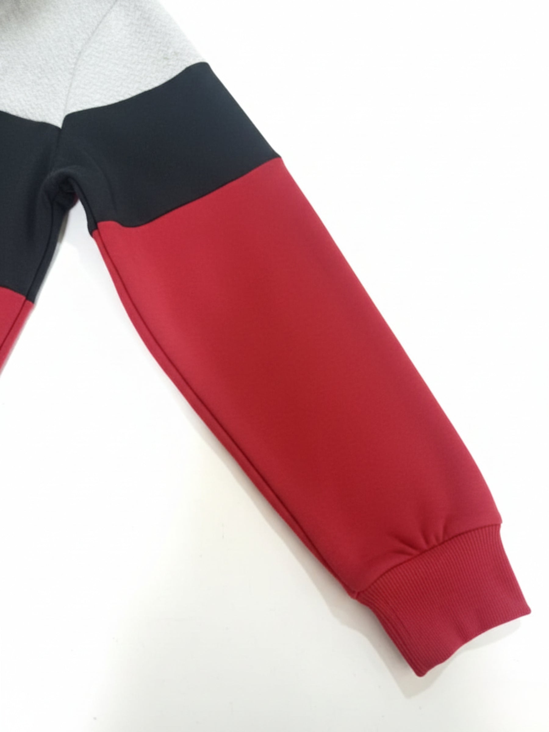 TriAura Sweatshirt – Crimson Dusk | Sweatshirt