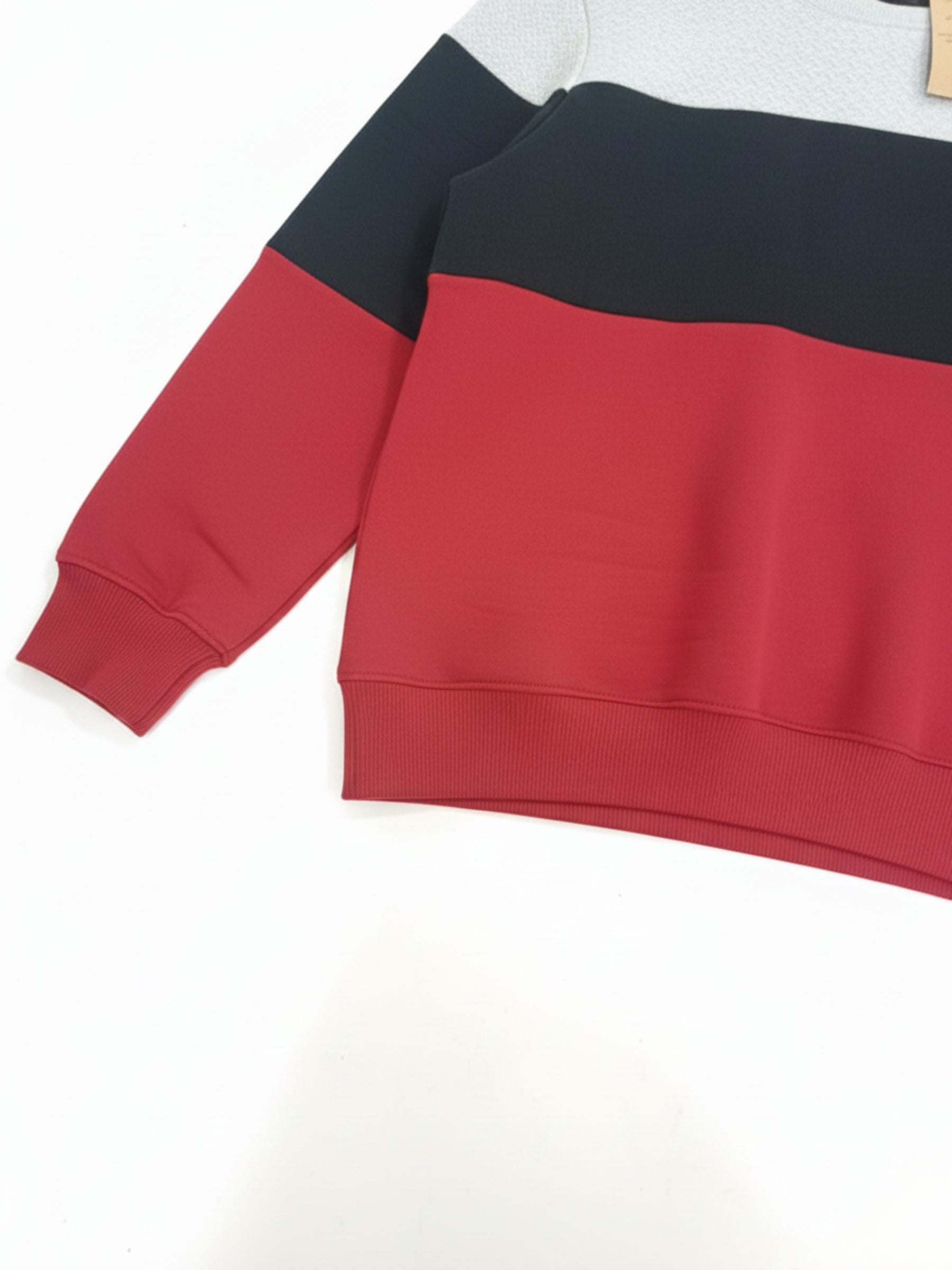 TriAura Sweatshirt – Crimson Dusk | Sweatshirt